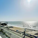 Lb530-001 - Le Splendid, T3 Traversant- Face - *